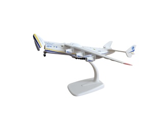 Machetă avion Antonov AN-225, Nose Open, metal, 20 cm, scara 1:400 - Img 6
