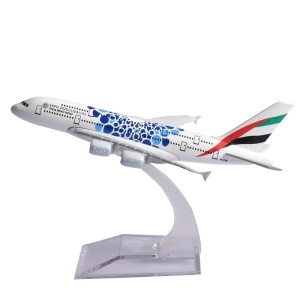 Machetă avion Emirates Airbus A380 Expo 2020 Dubai, metal, 16 cm, scara 1:400 - Img 2
