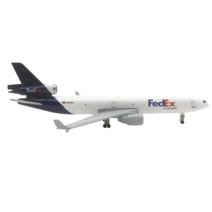 Machetă avion FedEx MD-11, metal, 20 cm, scara 1:300 - Img 5