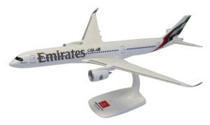 Macheta avion Emirates Airbus A350-900, plastic, 34 cm, scara 1:200