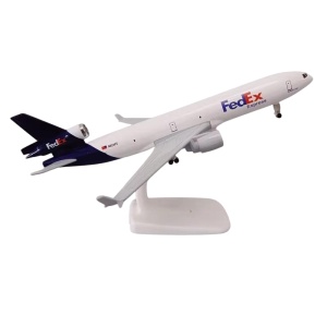 Machetă avion FedEx MD-11, metal, 20 cm, scara 1:300 - Img 3