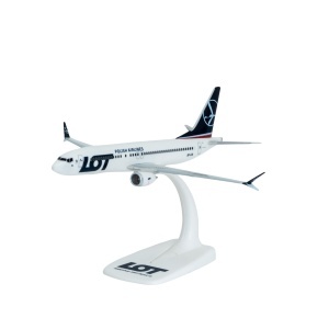 Macheta avion LOT Polish Airlines Boeing B737-8MAX, plastic , 20 cm, 1:200