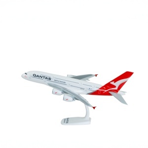 Macheta avion Qantas Airways Airbus A380-800, plastic, 37,5 cm, scara 1:200 - Img 2