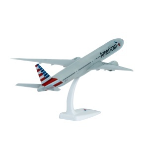 Macheta avion American Airlines Boeing B777-300 ER, plastic, 36,5 cm, scara 1:200 - Img 3
