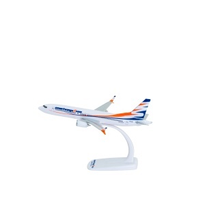 Macheta avion Smartwings Boeing B737-8Max, plastic, 20 cm, scara 1:200 - Img 2