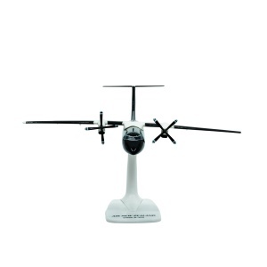 Macheta avion Air New Zealand Bombardier Dash 8-300, plastic, 25,5 cm, scara 1:100 - Img 3