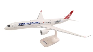 Macheta avion Turkish Airlines Airbus A350-900, plastic, 34 cm, scara 1:200