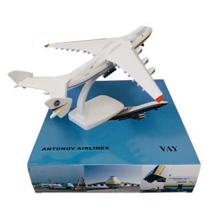 Machetă avion Antonov AN-225, Nose Open, metal, 20 cm, scara 1:400 - Img 4