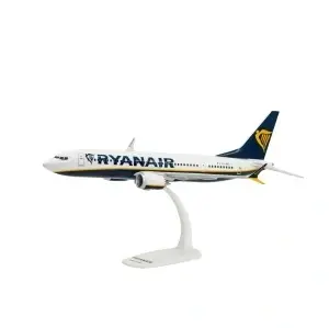 Macheta avion Ryan Air Boeing B737 – 8 max, plastic, 40 cm, scara 1:100