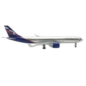 Machetă avion Aeroflot Airbus A330, metal, 20 cm, scara 1:300 - Img 3