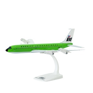 Macheta avion Braniff Lime Green Boeing B707-300, plastic, 31,5 cm, scara 1:144
