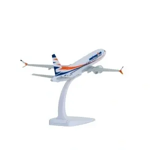 Macheta avion Smartwings Boeing B737-8Max, plastic, 20 cm, scara 1:200 - Img 3