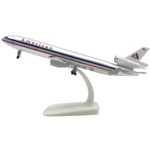 Machetă avion American Airlines MD-11, metal, 20 cm, scara 1:300 - Img 2