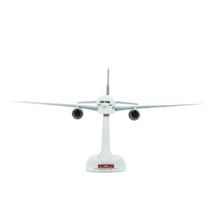 Macheta avion Emirates Airbus A380-800, plastic, 30 cm, scara 1:250 - Img 3
