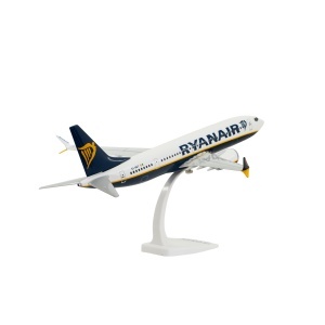 Macheta avion Ryan Air Boeing B737 – 8 max, plastic, 40 cm, scara 1:100 - Img 2