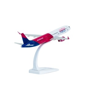 Macheta avion Wizz Air Airbus A321neo, plastic, 22 cm, scara 1:200 - Img 2
