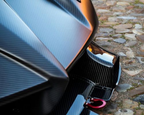 Lacuri pentru fibră de carbon