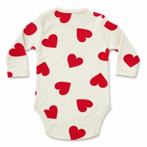 Body bebe din bumbac crem cu inimioare rosii, maneca lunga si capse pe umar - Img 3