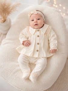 Compleu elegant bebe fetita crem cu dantela si bentita 3 piese