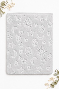 Paturica bebe gri cu model embosat 100x100 cm pufoasa moale pentru nou nascut - Img 4