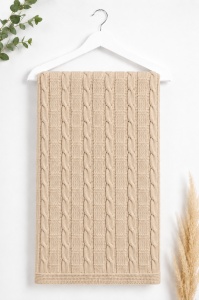 Paturica bebe tricotata bej imblanita, 85x100 cm, premium pentru sezon rece - Img 3
