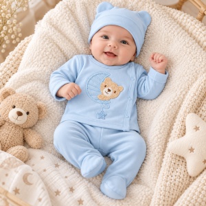 Set bebe bleu prafuit din bumbac 3 piese cu ursulet pe luna si pantaloni cu botosei