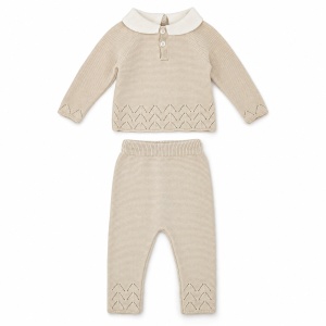 Set bebe fetita din bumbac bej cu bluza tricotata si pantaloni - Img 3