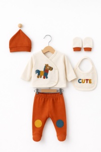 Set nou nascut bumbac 5 piese caramiziu cu girafa bluza pantaloni caciula baveta