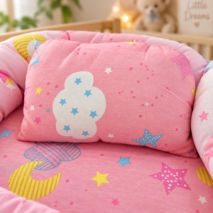 Baby nest cu baldachin 60x80 cm si pernuta, roz, model Stelute si Norisori, pentru nou nascuti - Img 3