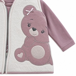 Compleu fetita 3 piese bumbac roz cu pantaloni tip colanti si vesta cu ursulet, detaliu material si finisaje