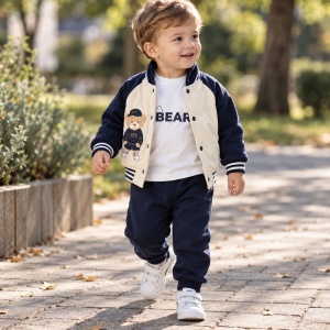 Costum bebe 3 piese bleumarin cu geaca matlasata, bluza Bear si pantaloni