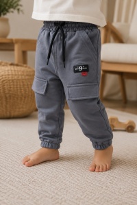 Pantaloni cargo premium pentru copii din bumbac gri antracit cu buzunare aplicate