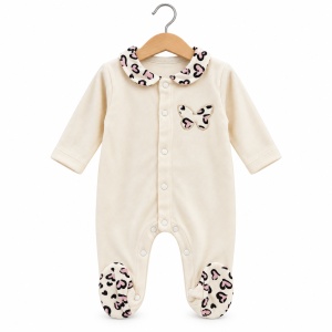 Set bebe fetita din bumbac 10 piese, crem cu imprimeu animal print si fluturi - Img 4
