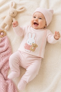 Set bebelusi 3 piese din bumbac cu caciulita, compleu roz cu iepuras pentru nou nascut