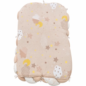 Baby nest impletit 60x80 cm cu pernuta, model Luna si Stelute, bej pentru nou nascuti - Img 2