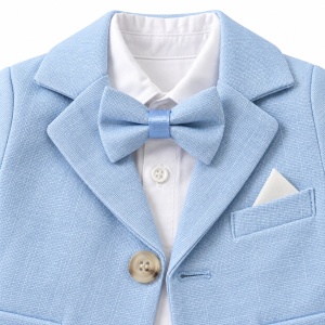 Costum elegant bebe baieti 3 piese bleu cu sacou, pantaloni si body cu papion, prezentare in decor