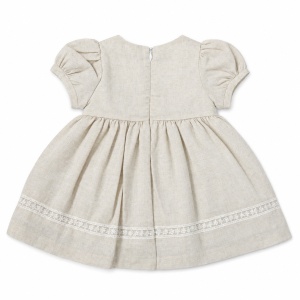 Rochie bebe fetita din in bej cu broderie florala si dantela - Img 4