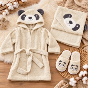 Set baie bebe 3 piese, halat cu gluga panda, prosop si papuci, crem Panda