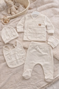 Set bebe 5 piese crem premium bumbac bluza pantaloni caciula manusi bavetica