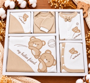 Set nou nascut 10 piese bumbac bej alb, ursuleti, paturica, body si accesorii bebe - Img 4