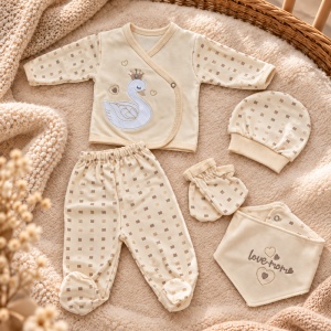 Set nou nascut 5 piese din bumbac organic crem cu lebada, pantaloni cu botosei integrati - Img 2