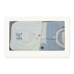 Set nou-nascut baietel 5 piese bumbac alb si bleu cu ursulet si botosei integrati - Img 4