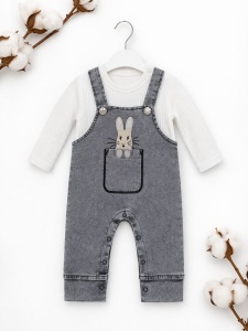 Costumas bebe 2 piese salopeta denim gri cu iepuras si bluza bumbac - Img 3