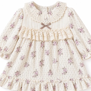Rochita fetita ivory cu imprimeu floral si volane, detaliu material si finisaje