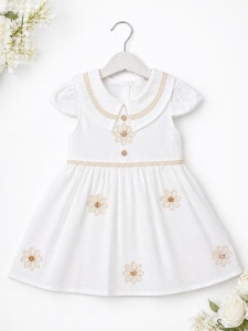 Rochita fetite alba eleganta cu broderie florala si guler decorativ - Img 2