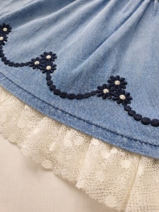 Rochita fetite denim cu broderie si volan tull cu pantofiori inclusi - Img 6