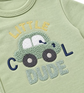 Set bebe 3 piese din bumbac cu bluza, pantaloni cu botosei si caciulita, verde - Img 4