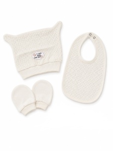 Set bebe unisex 5 piese crem cu catelus, bavetica si caciulita din bumbac - Img 4