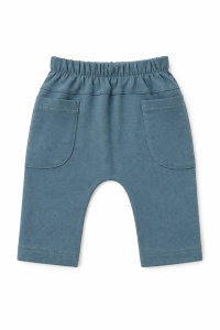 Set haine bebe baiat 2 piese bumbac premium – tricou cu barcute si pantaloni verzi, fotografie de produs pe fundal alb