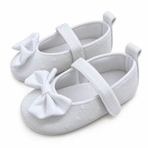 Balerini bebe fete albi cu funda, pantofiori eleganti cu bareta